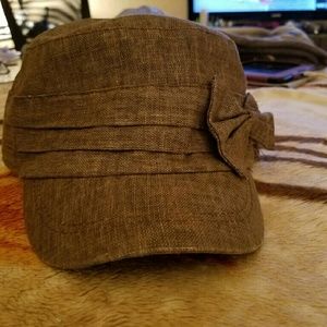🎉BROWN BOW HAT🎉