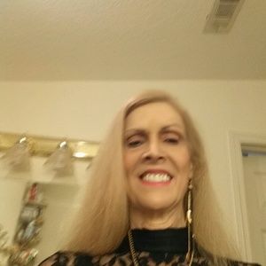 Meet your Posher, Marie