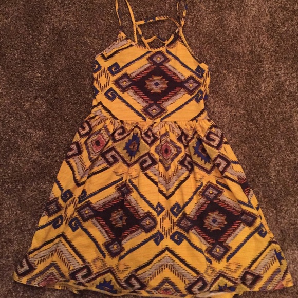 Yellow patterned casual dress