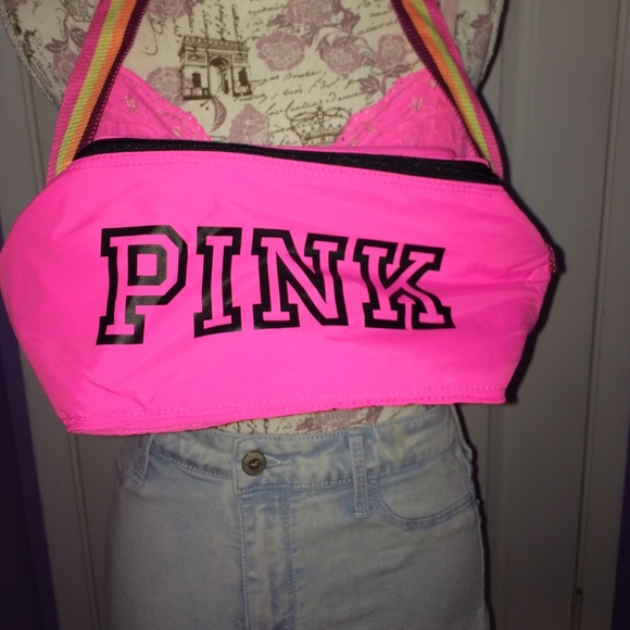 PINK VICTORIA SECRET LUNCH BOX/COOLER