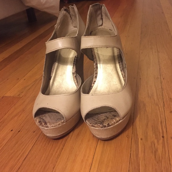 Seychelles taupe peep toe wedges - Picture 2 of 3
