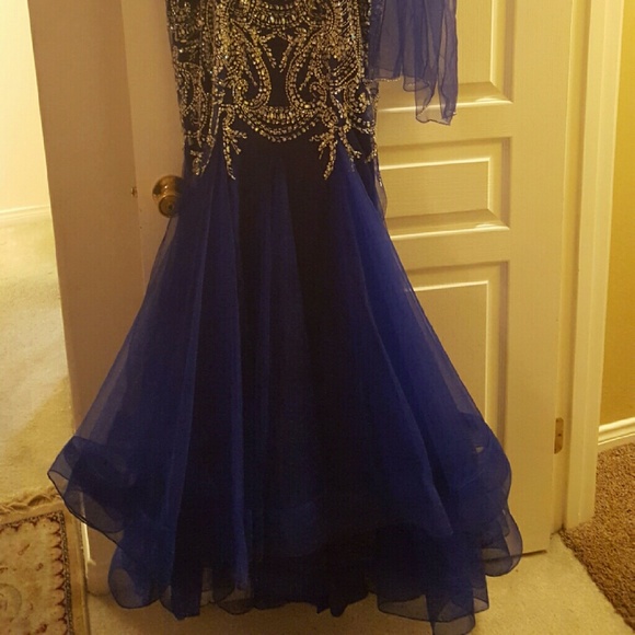 Special occasion dress - Picture 2 of 3