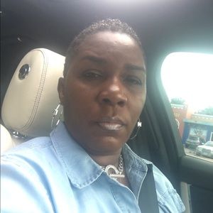 Meet your Posher, Helen