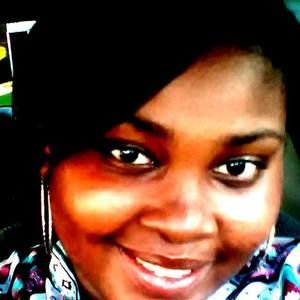 Meet your Posher, Latoya