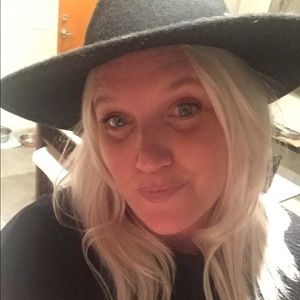 Meet your Posher, Mimi