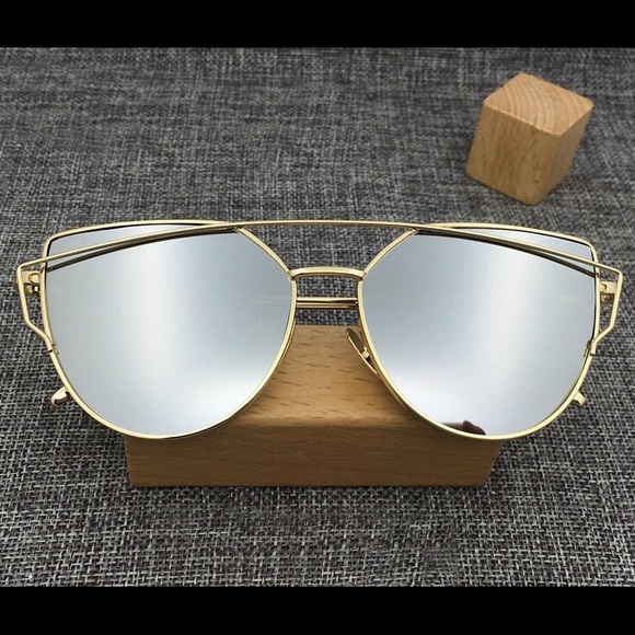 Mirror Cross Wire Cat Eye Sunglasses - Picture 2 of 4