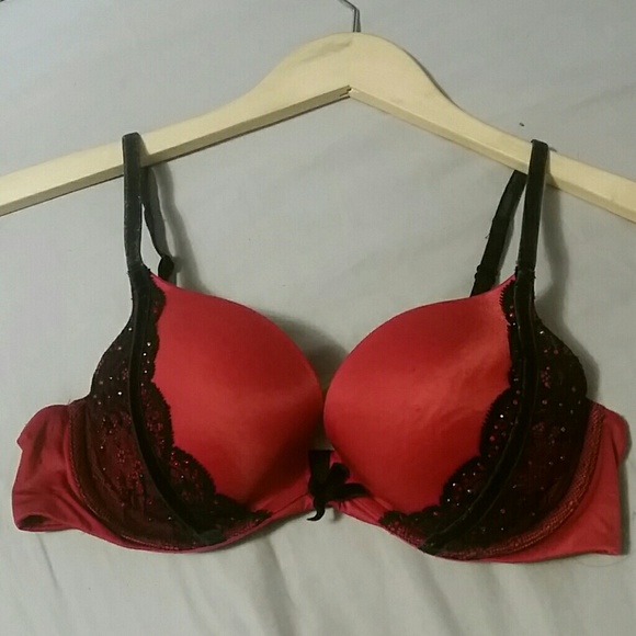 Victorias secret red lace bra