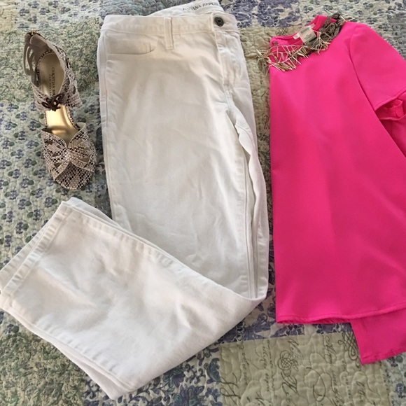 BR White skinny jeans