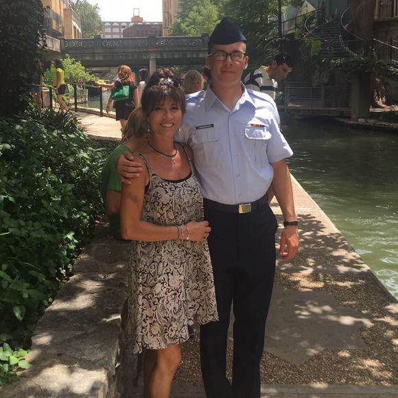 Meet your Posher, Fotine - Picture 1 of 1