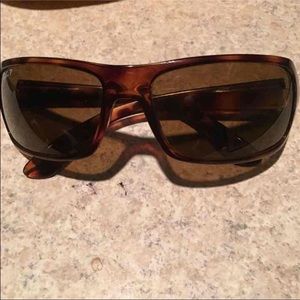 Ray Ban polarized women's glasses.