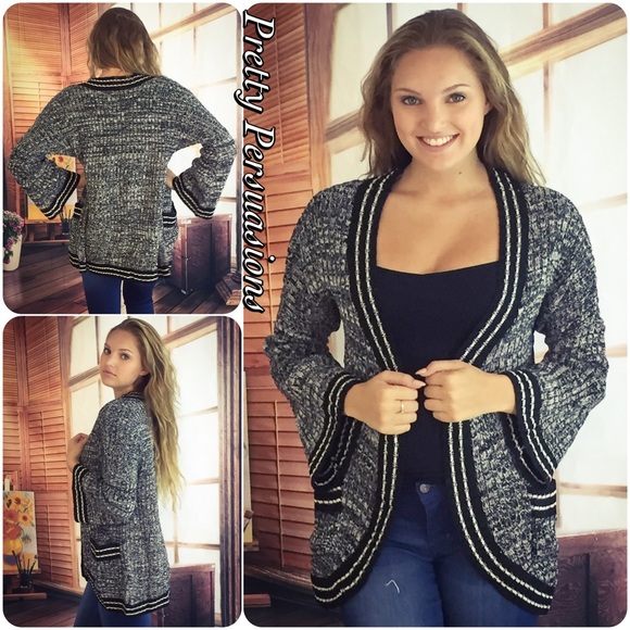 NWT Black & White Striped Bell Sleeve Cardigan - Picture 5 of 8