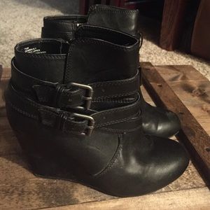 Wedge booties