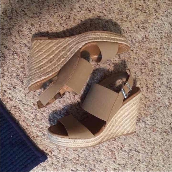 Platform wedge sandals size 6