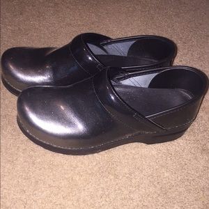 Dansko nursing shoes