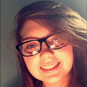 Meet your Posher, Marissa