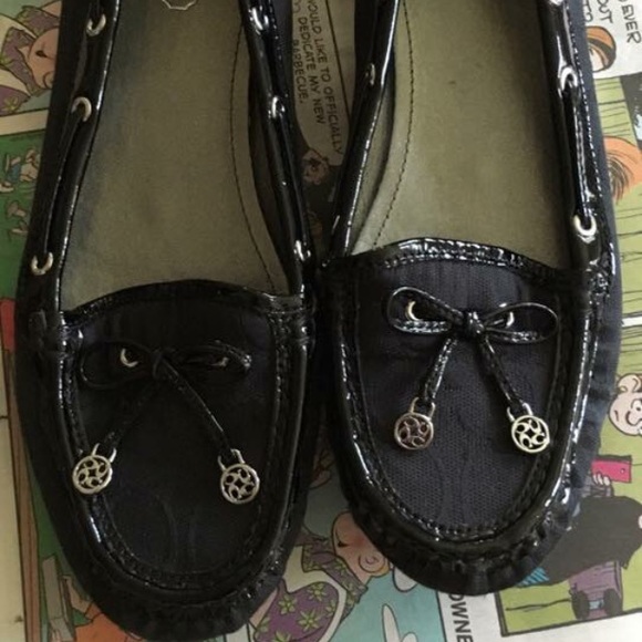 Black Coach Flats 7 1/2b