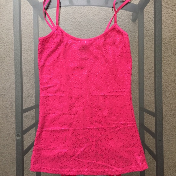 Set Of 2~ Sz S~Way Cute Tanks - Picture 2 of 4