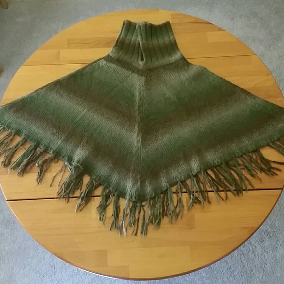 Sweaters - *1DAY SALE* Hippy / Boho Poncho