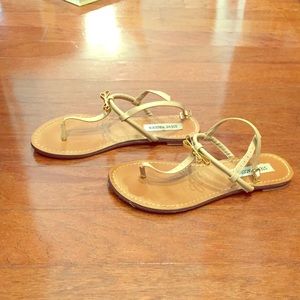 ‼️SOLD‼️Steve madden sandals 7.5