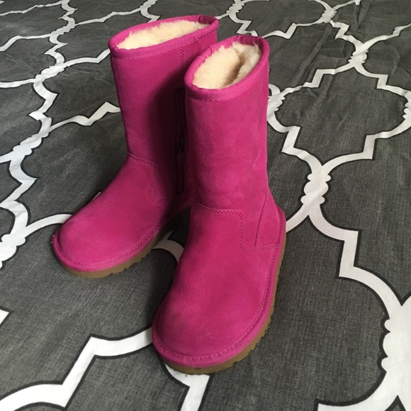 Uggs - girls 10T fuchsia pink uggs