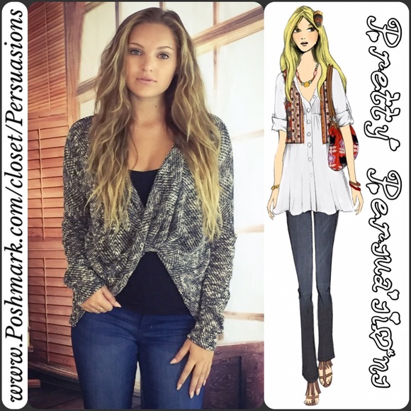 SOLD OUT  💞Black Gray Slub Knit Draped Knit Top - Picture 4 of 4