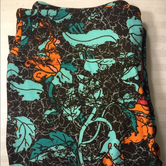 BNWT LulaRoe OS leggings