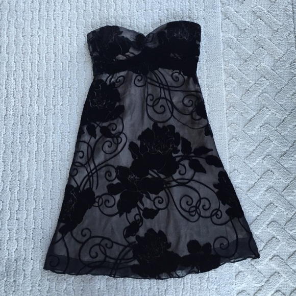 White House Black Market black dress size 2