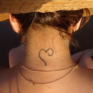 Meet your Posher, Lina