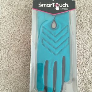 Isotoner, Smart Touch gloves