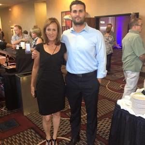 Meet your Posher, Ellen