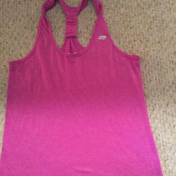 XL Marika tek dry-WIK performance tee