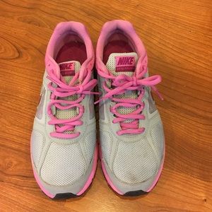 Nike Air pink & grey size 8.5