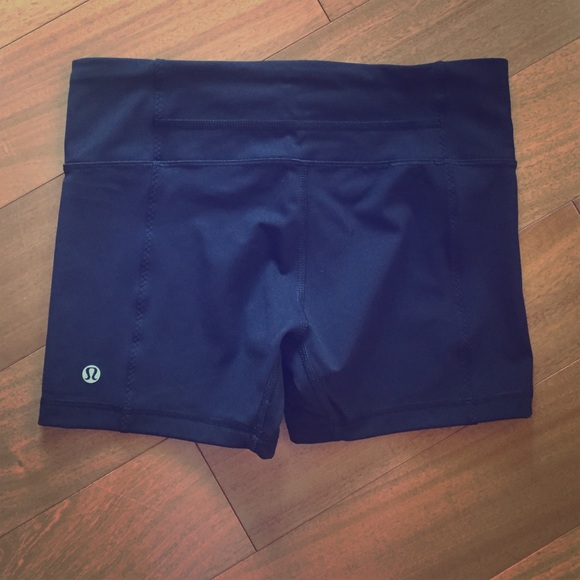 Lulu lemon running shorts