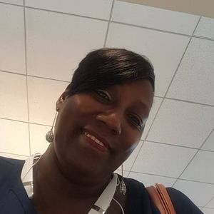 Meet your Posher, Beverly