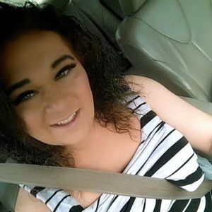 Meet your Posher, Britni