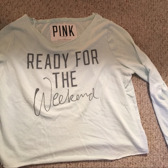 Large. Long sleeve Pink VS