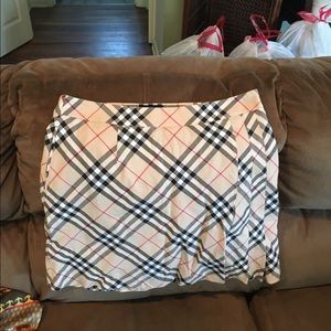 Burberry golf skirt