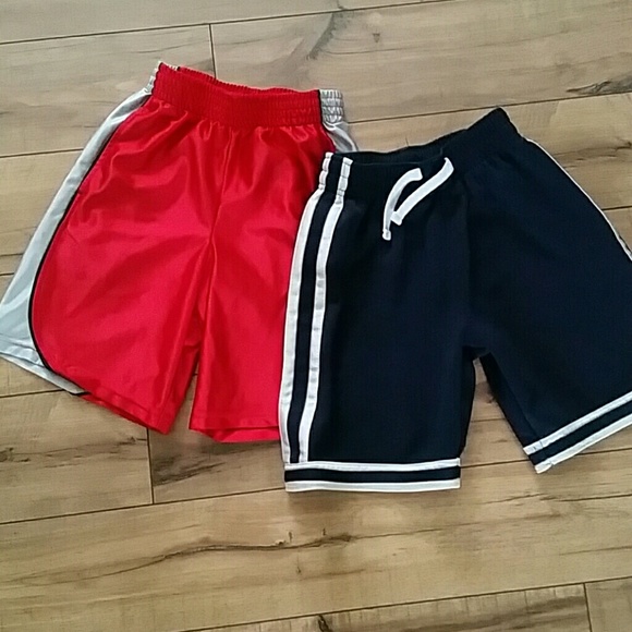 Boys size 7 athletic shorts