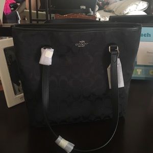 Brand new coach signature zip tote