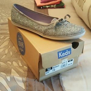 Kids silver/glitter shoes