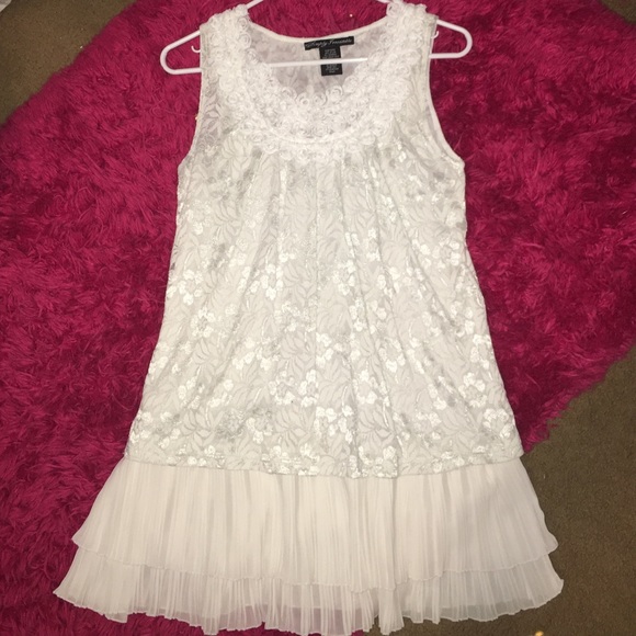 Slightly worn White lace tank!!