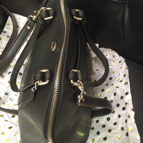 Used Coach - image 4