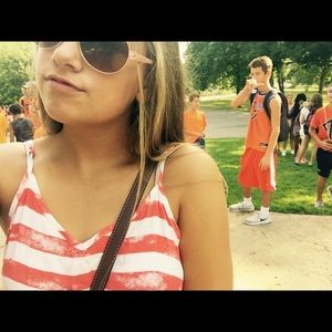 Meet your Posher, Holly