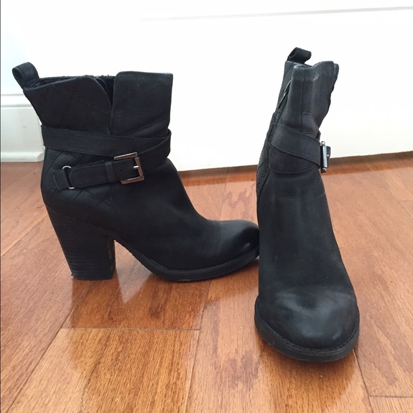 Steve Madden black booties.