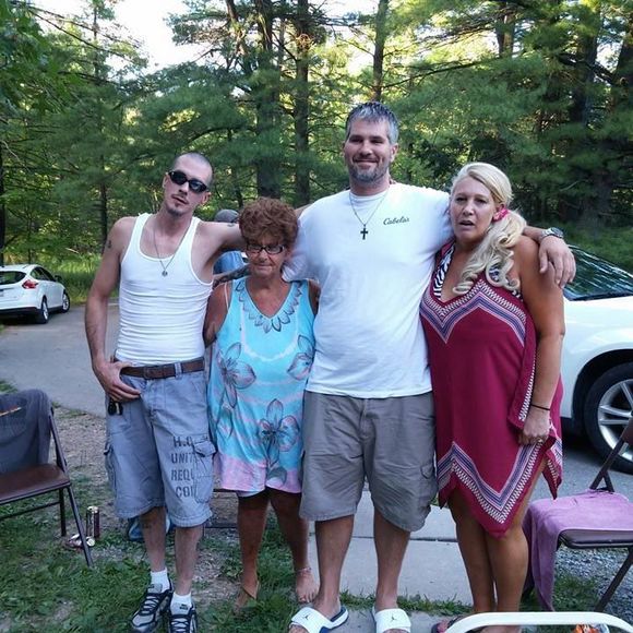 Meet your Posher, Beth - Picture 1 of 1