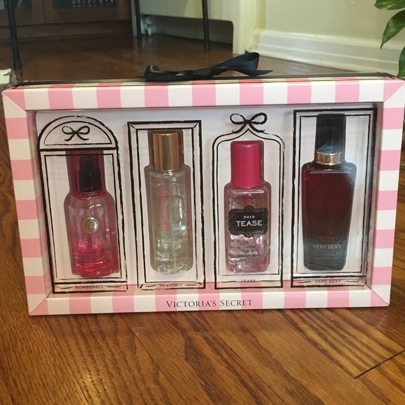 Victoria's Secret perfume gift set