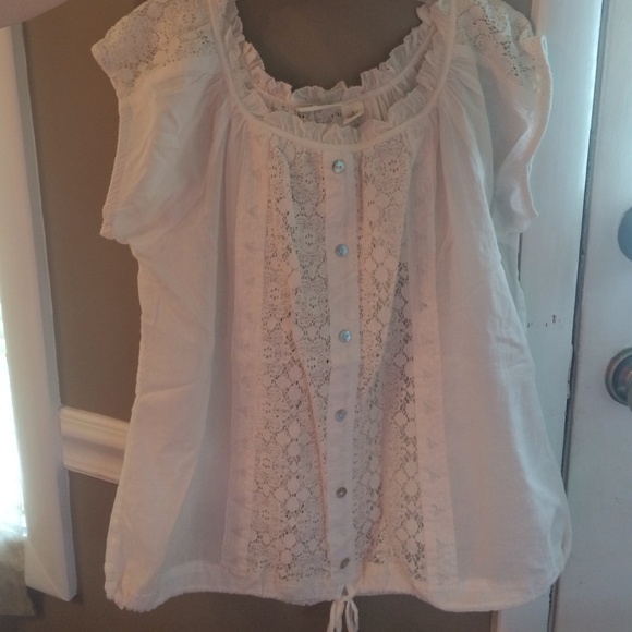 Women's white Cato shirt