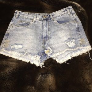 Never been worn! Zara high waisted denim shorts.