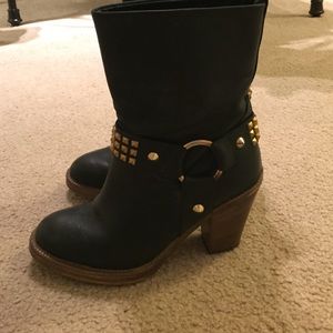 Steve Madden Black Leather Boot