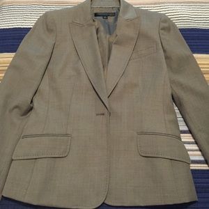 Anne Klein size 6 suit.